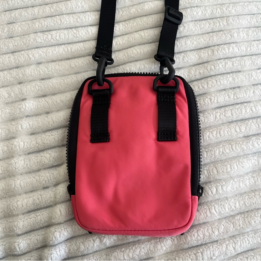 Lululemon Pink Crossbody Cell Phone Bag - Picture 7 of 9